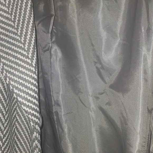 Coat - Picture 7 of 7